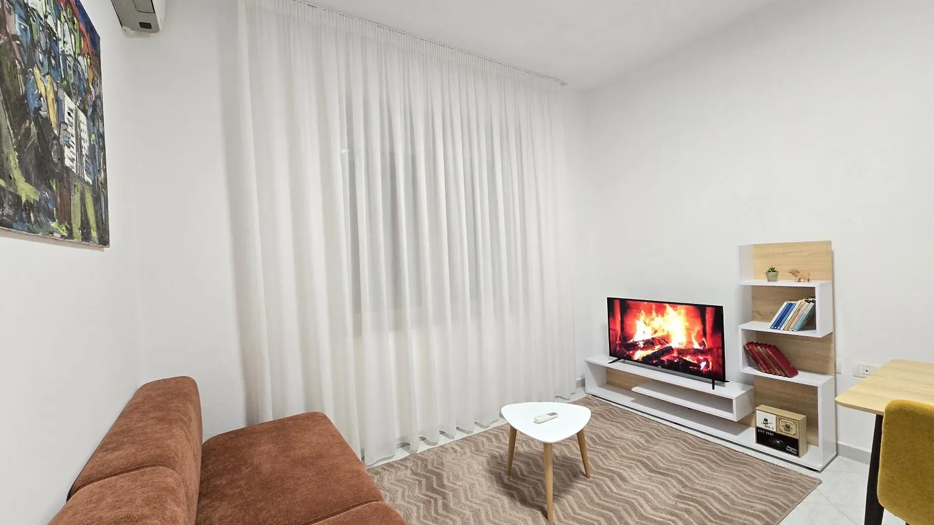 Rustic City Center Vibes Tirana Apartment